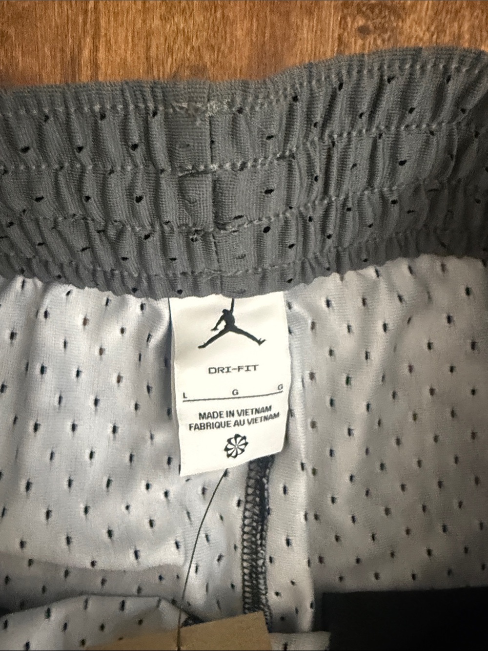 Jordan Men's Black and Gray Athletic Mesh Shorts - Picture 7 of 12